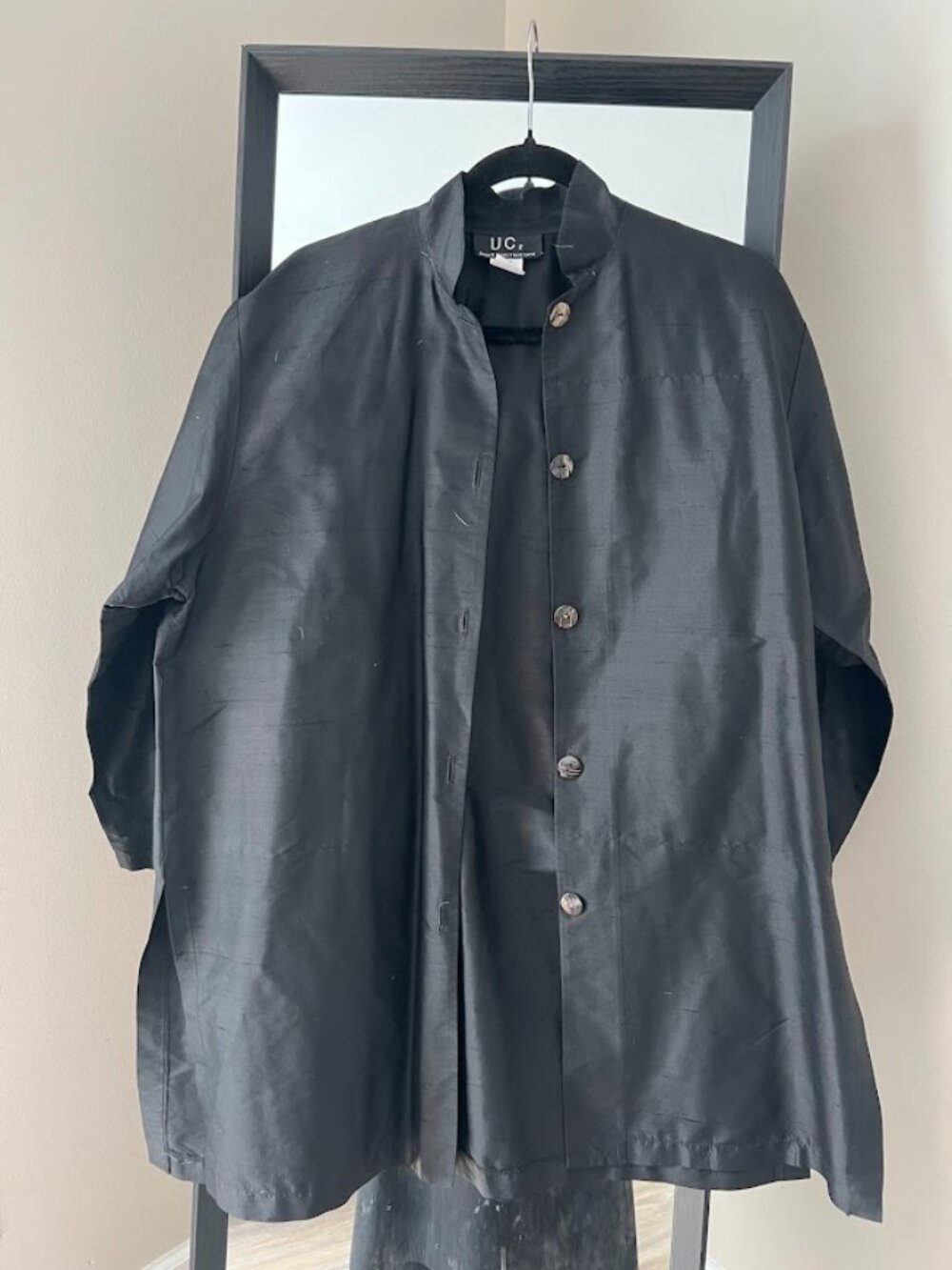 UC2 Under Construction Vintage Silk Black Button Up Tunic